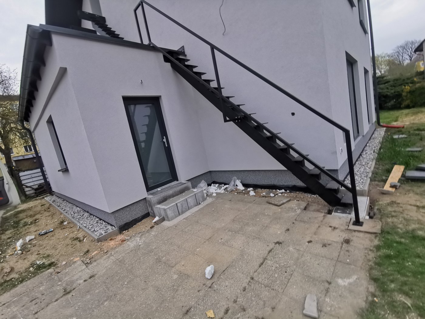 Treppen Schwarz matt