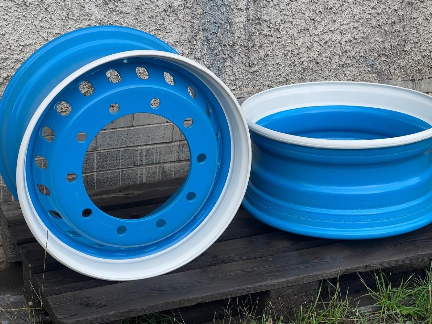 Renovace disků na kamion dvoubarevné