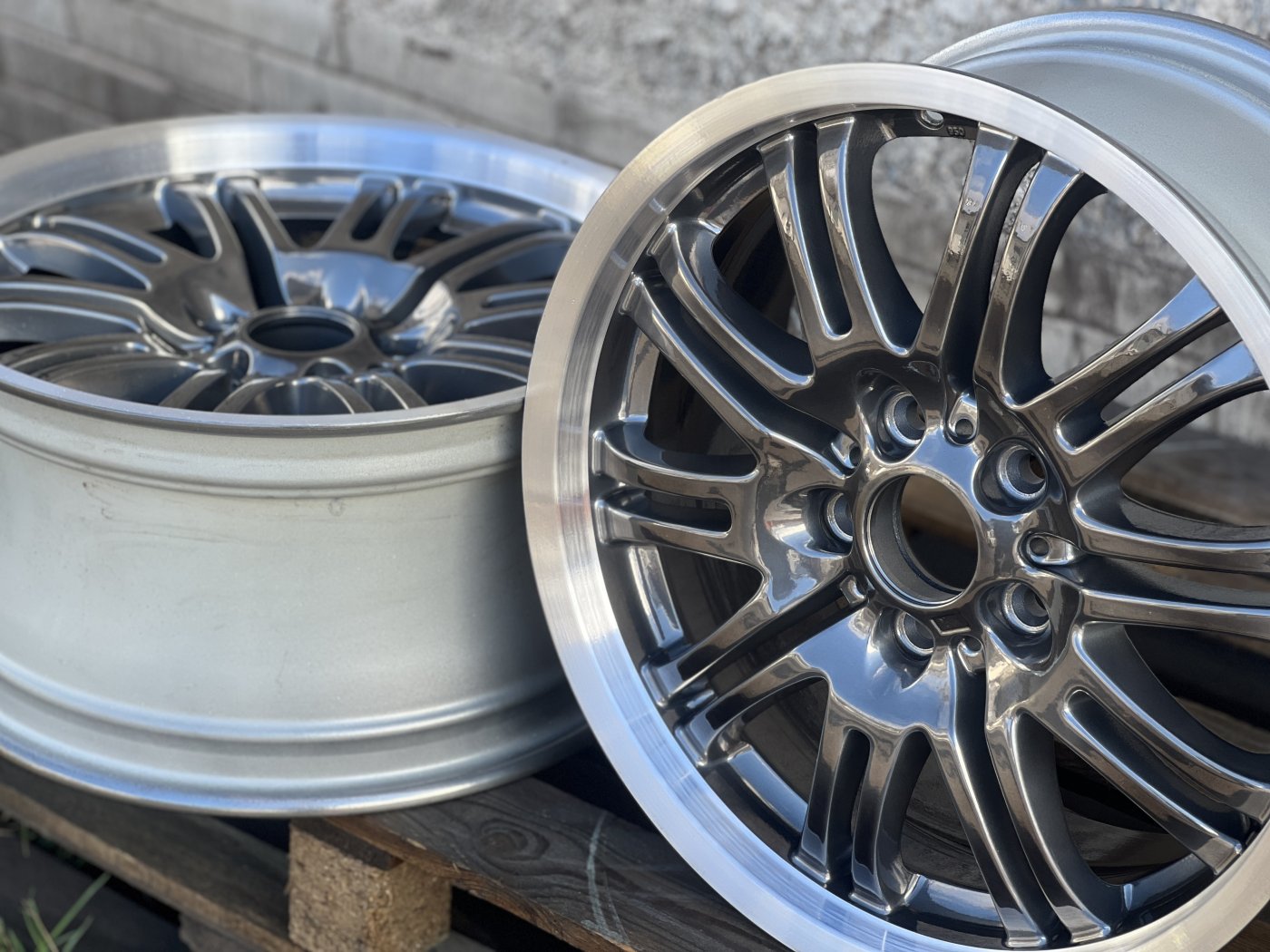 Renovace disků černý chrom s CNC limcem