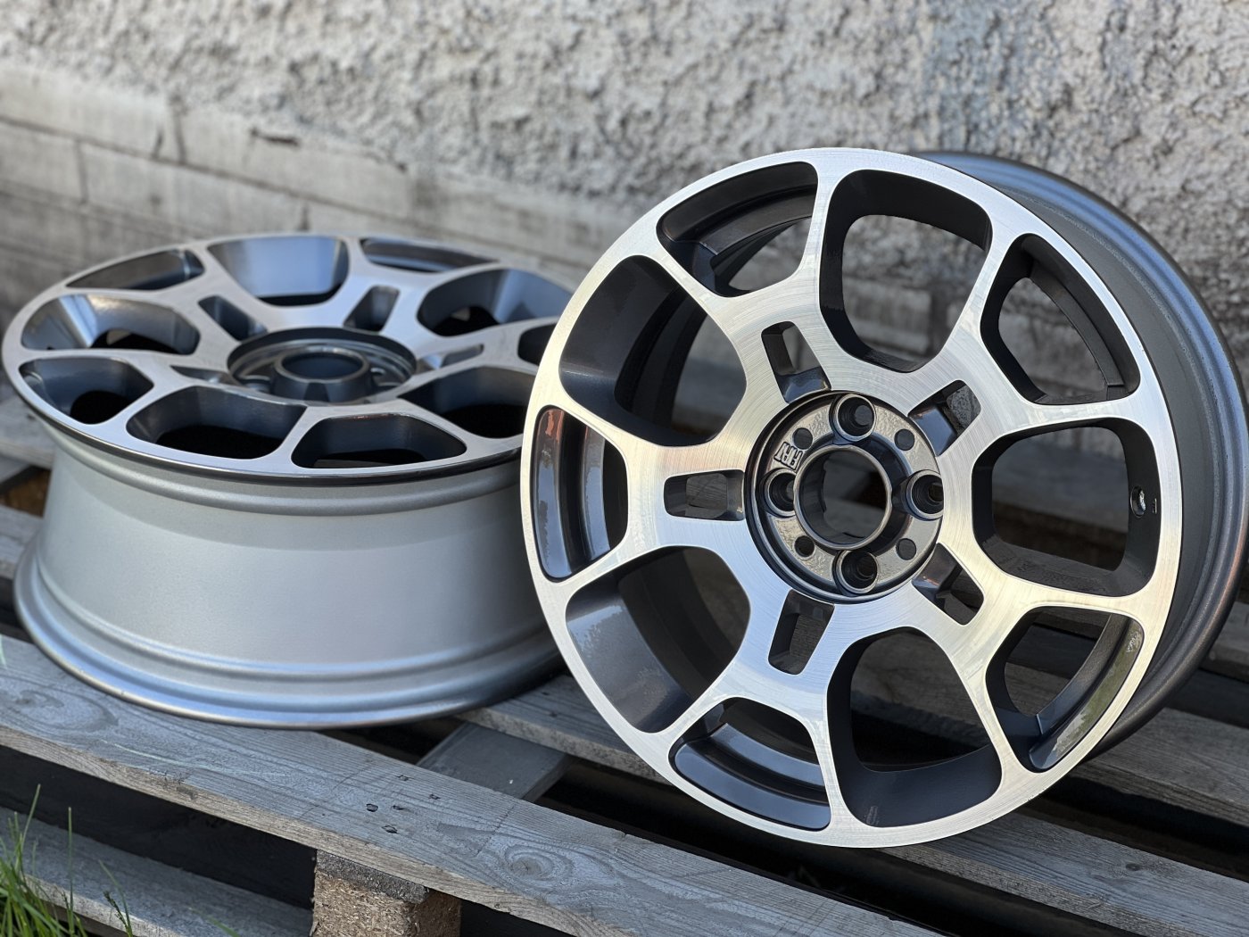 Renovace disků Candy černá s CNC
